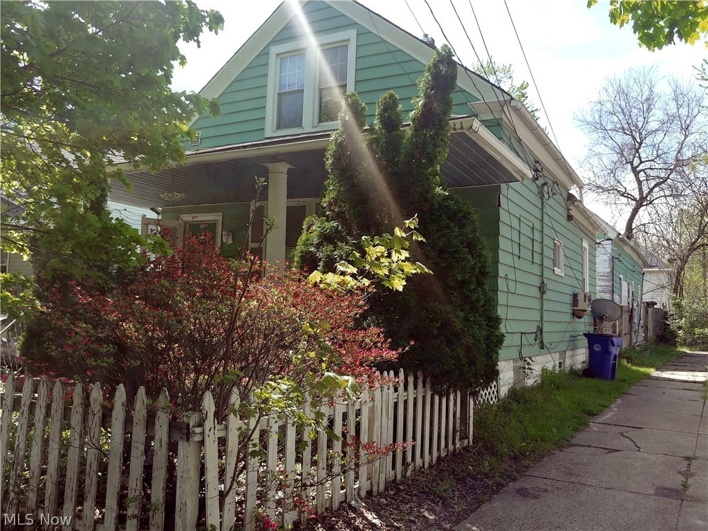Stone-Hickox-Hosmer Bates - Residential Income