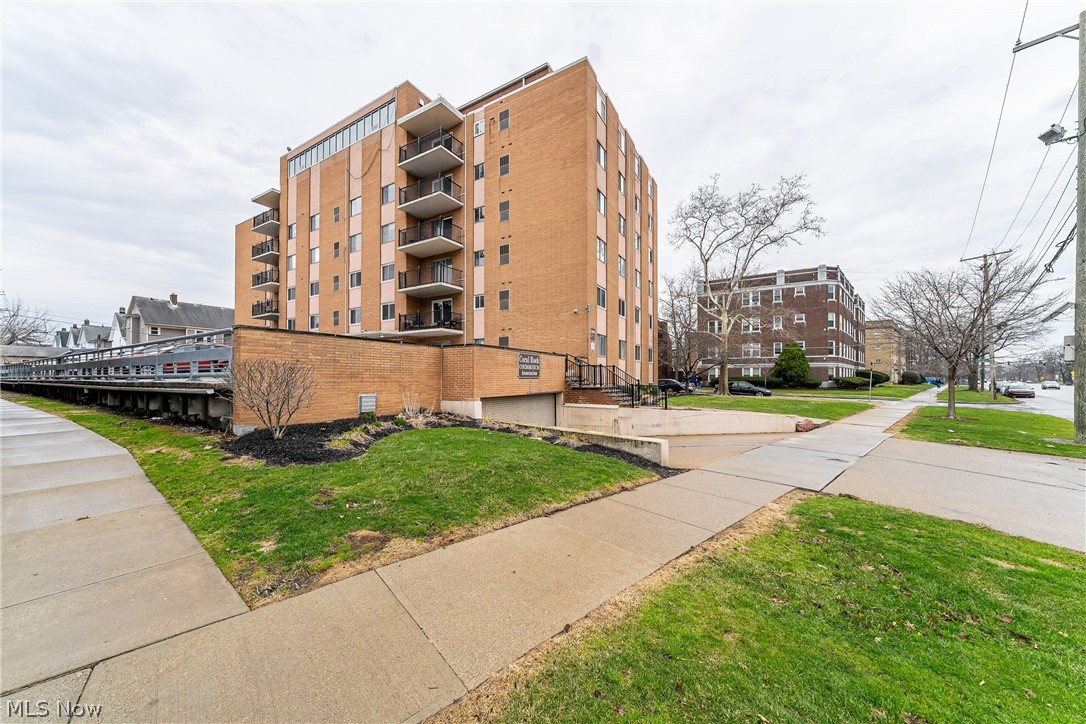 12029 Clifton Boulevard 505