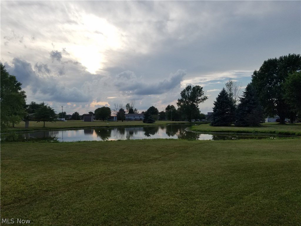 Cinnamon Lake - Residential