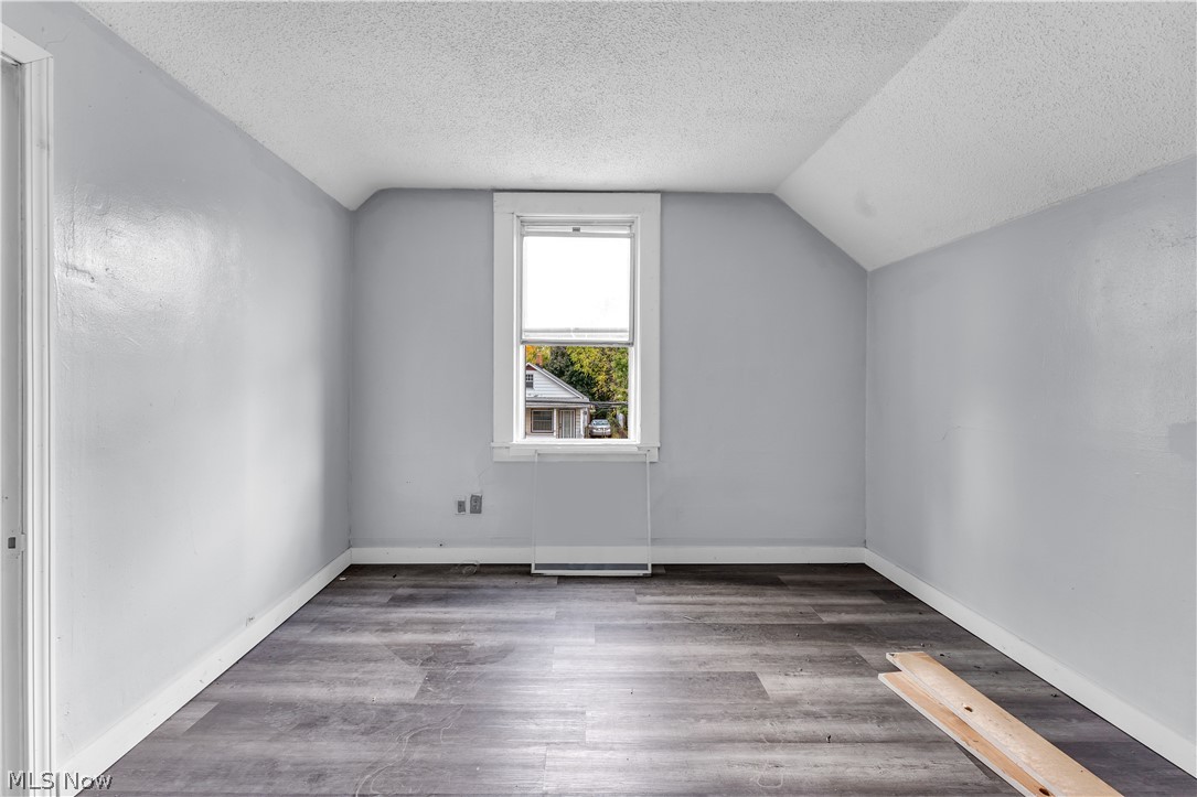 Barkwill Trail - Residential