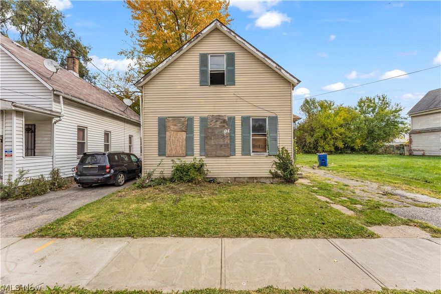 This 2-family home presents solid potential for the right investor! In need of some TLC to make it shine, this duplex offers newer flooring throughout, a living room, large kitchen, 2 bedrooms and 1 bath for each unit. Located in Cleveland's Slavic Village, the property is close to multiple highways and main thoroughfares, has easy access to public transit, close to downtown and more! Give this property a little sprucing up and add a valuable addition to your portfolio!