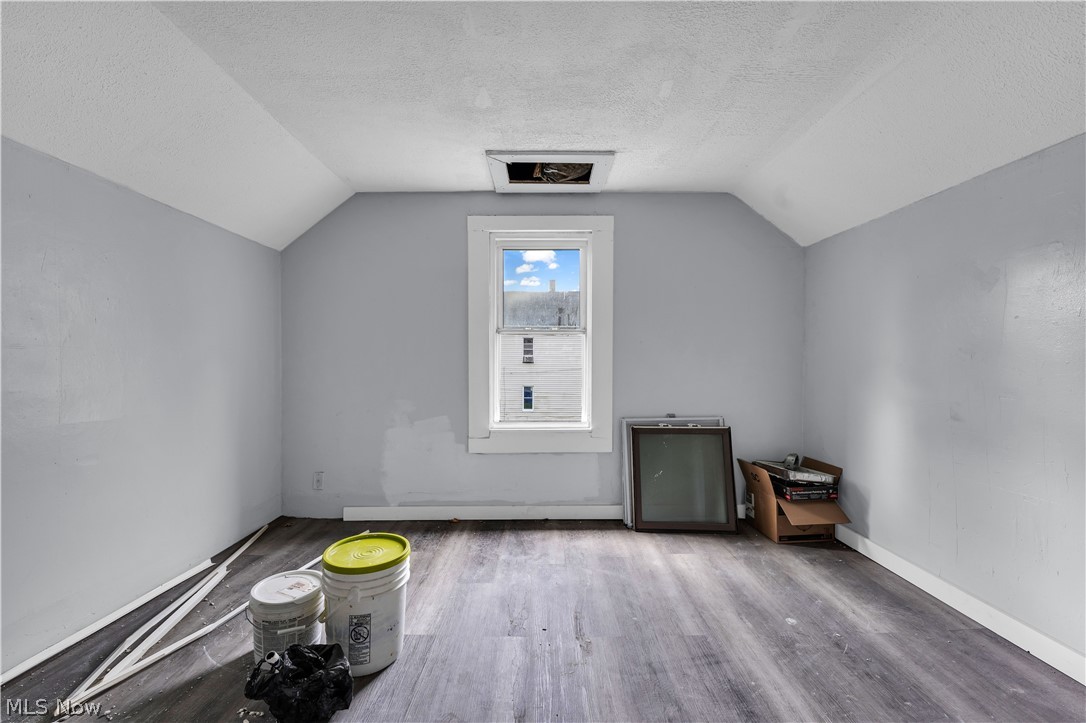 Barkwill Trail - Residential