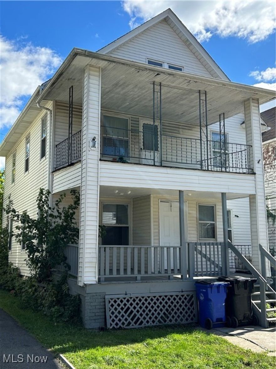 Recently updated 2 bedroom apartment with carpeted floors. Fridge and stove included, on Clevelands Westside . Rental requirements:Credit score of 600+. 500 - 600 is considered conditional.Less than 3 items in collections, excluding student loan and medical. Monthly income of 2.5 times the amount of the monthly rent.Thorough Eviction Check. $50 Non Refundable App Fee for all Adults who will be occupying the property.Applications can only be completed online.Typical Security Deposit equivalent to one months rent, pending results of background checks. Tenants must have the electric and gas transferred into their name and obtain renters insurance prior to receiving keys to the property. Owner pays water/sewer tenant pays all other utilities