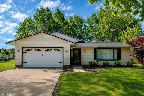 Homes For Rent - 8806 Norwood Drive<br/> Mentor, OH 44060
