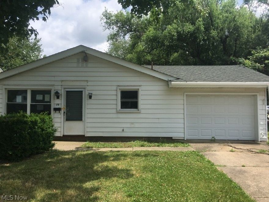 Great opportunity to buy this ranch style home built in 1960, and coming with 2
parcels of land totaling .16 acre. The interior has 988 sq. ft. with 3 bedrooms
and 1 bathroom plus an attached garage.