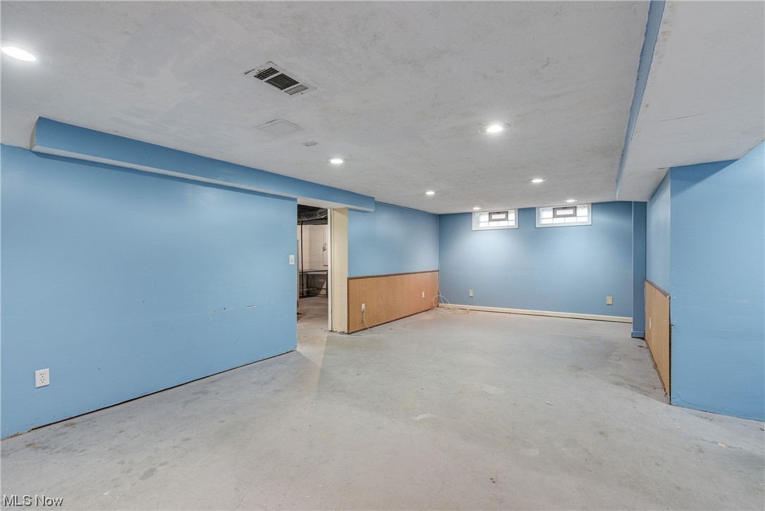 Parmawood - Residential Lease