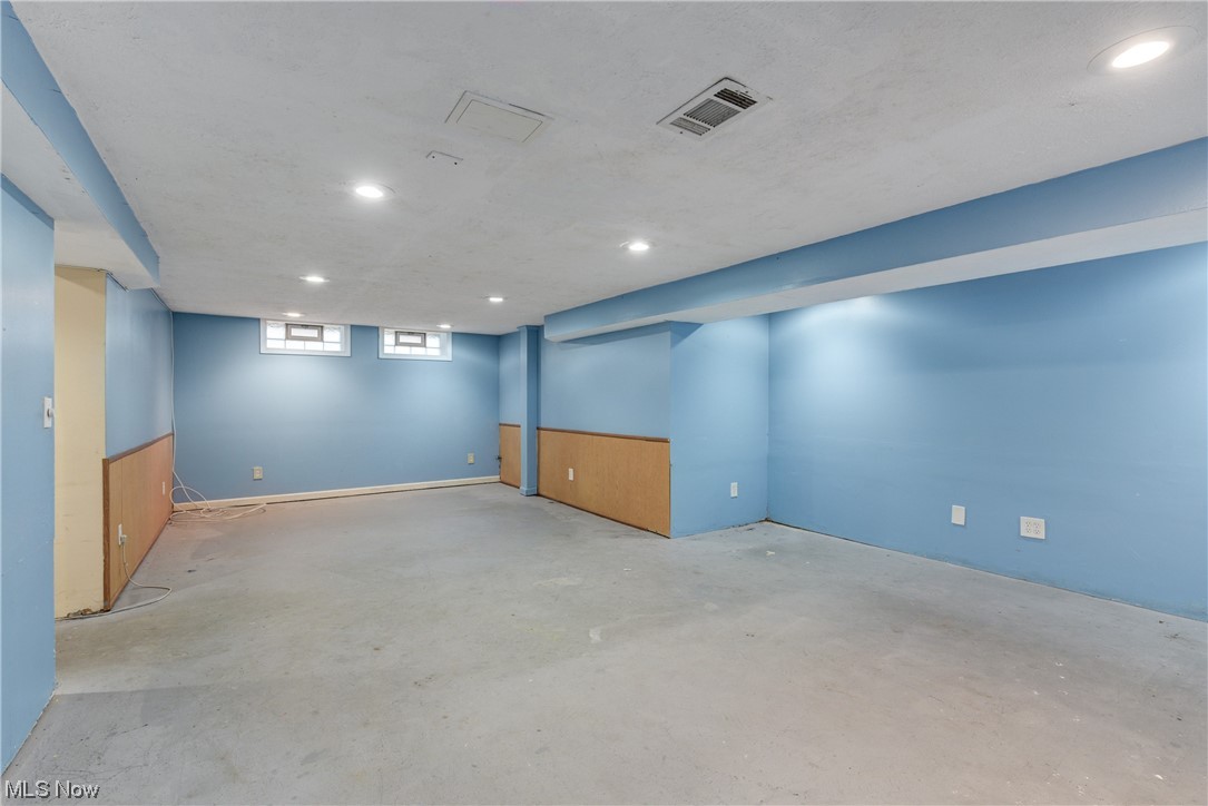 Parmawood - Residential Lease