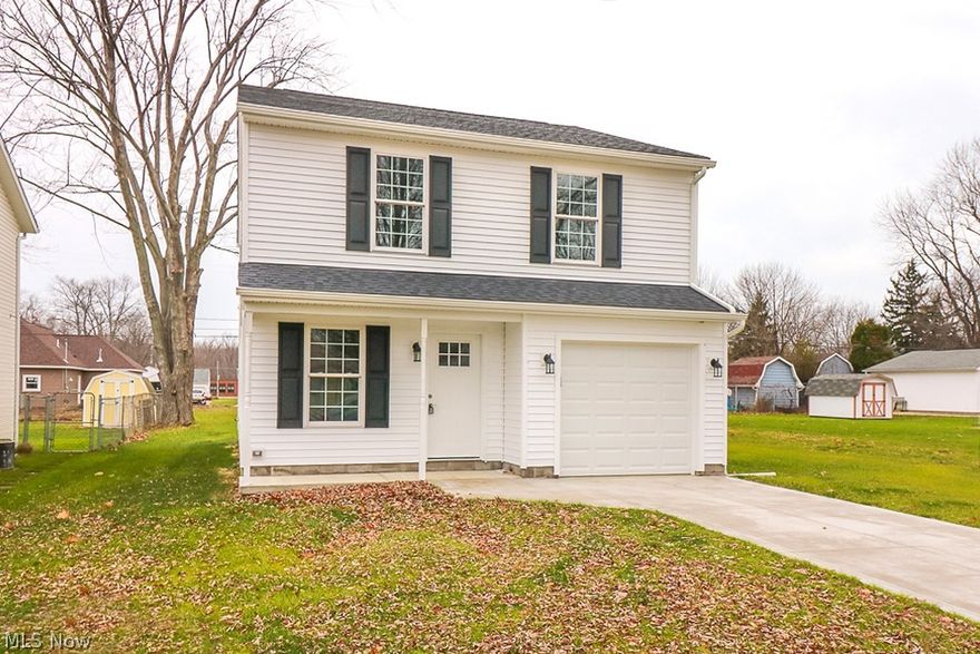 Quality new construction in Mentor.  3 bedrooms, large master, family room, eat in kitchen, 1 car attached garage.  2nd floor laundry room, lots of storage, upgrades and natural decor.