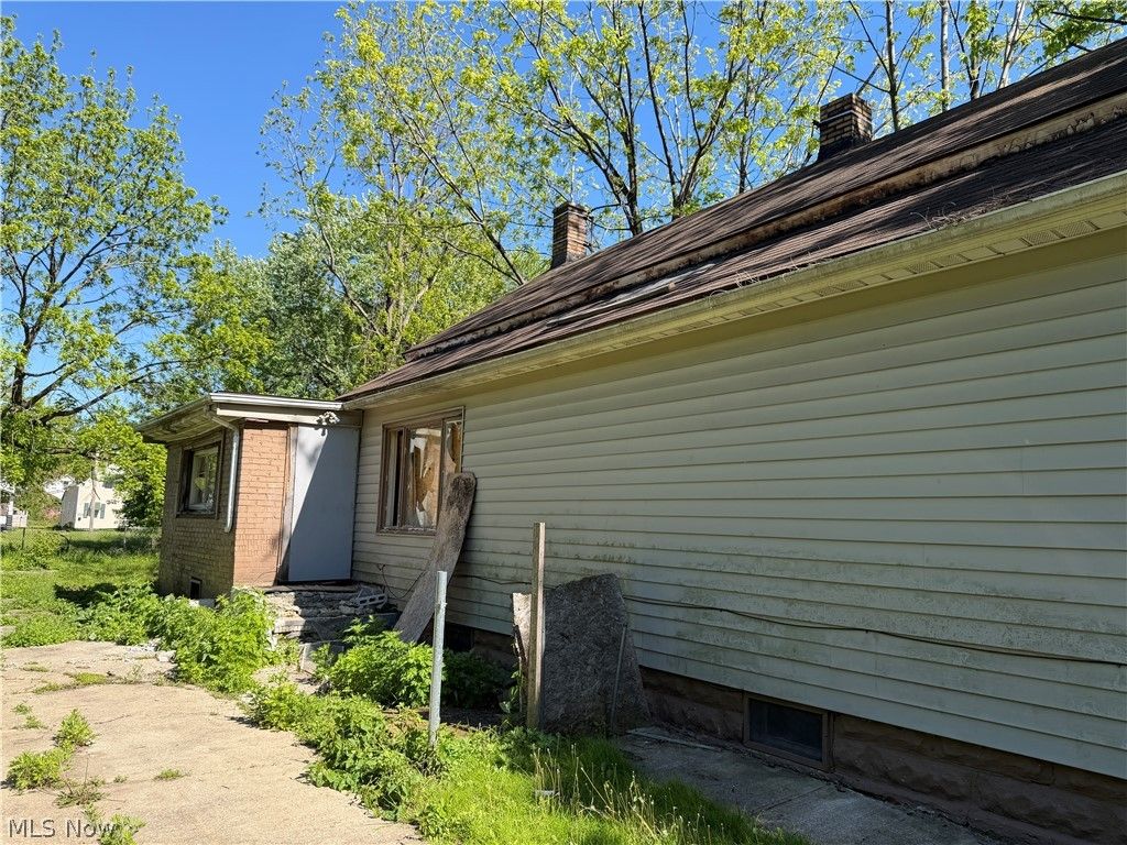 Photo of 3419 E 70th Street, Cleveland, OH 44127 (MLS # 5212800)