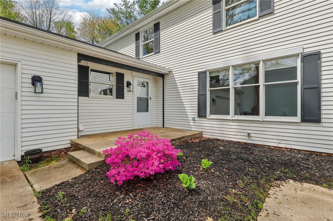 31650 Birch Circle, Solon, Ohio image 3