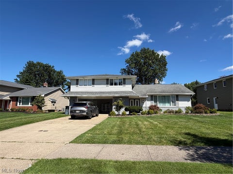Homes For Sale - 1905 Camberly Drive<br/> Cleveland, OH 44124