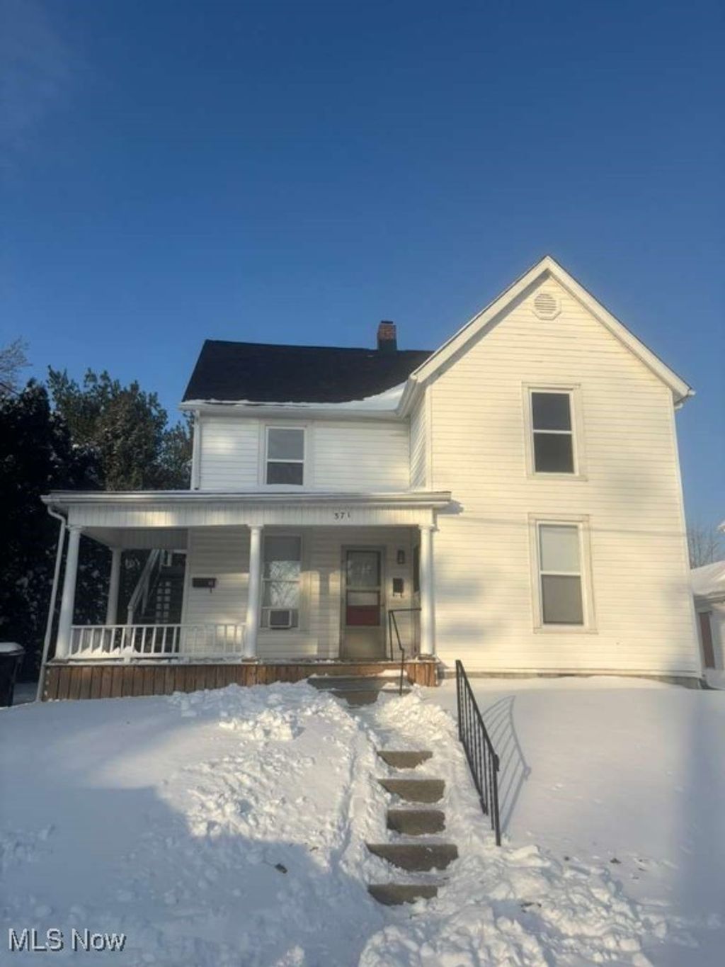 Photo of 371 N Mulberry Street, Wilmington, OH 45177 (MLS # 5183919)