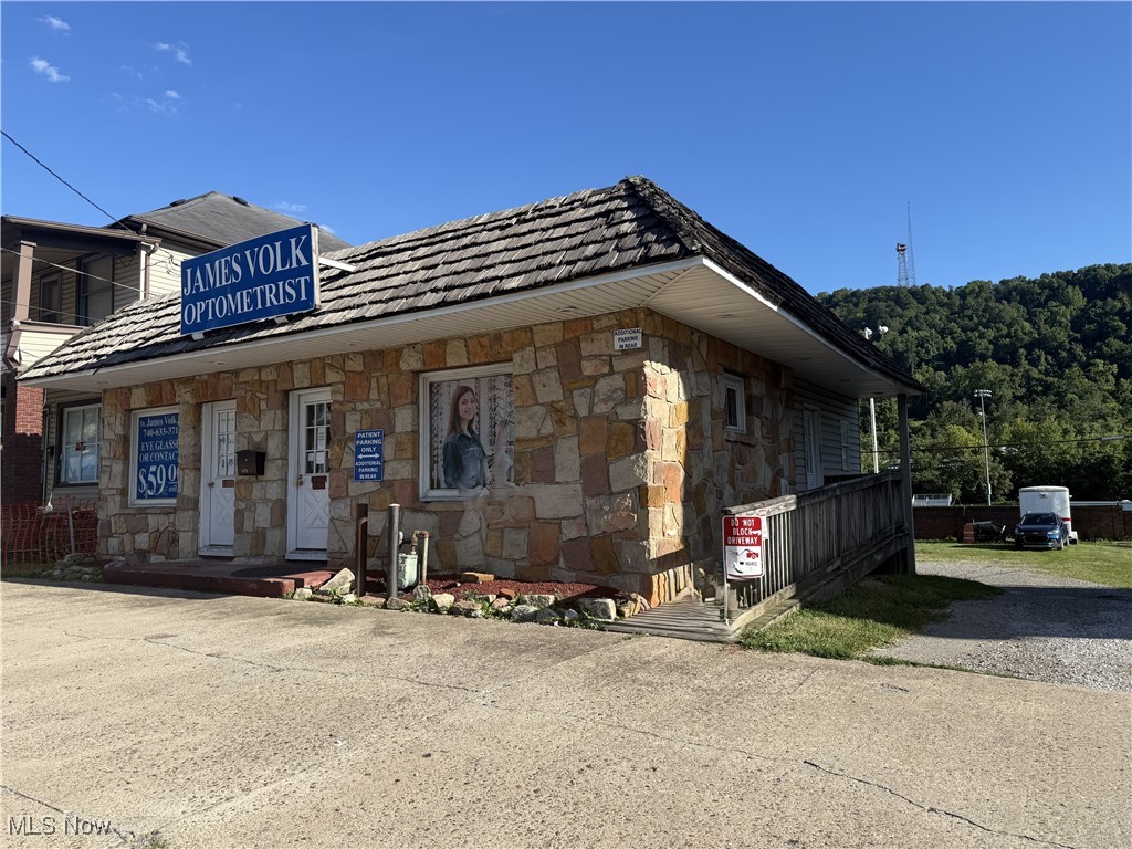 Jones & Mccullaghs Add - Commercial Sale