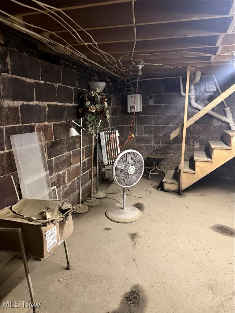 Jones & Mccullaghs Add - Commercial Sale