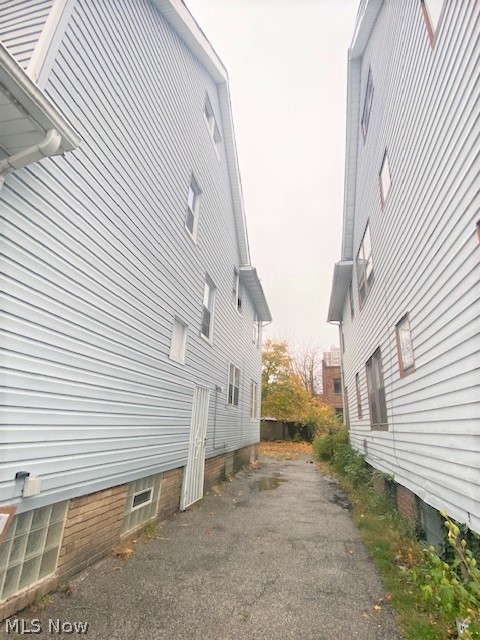 Lees Dev Companys - Residential Income