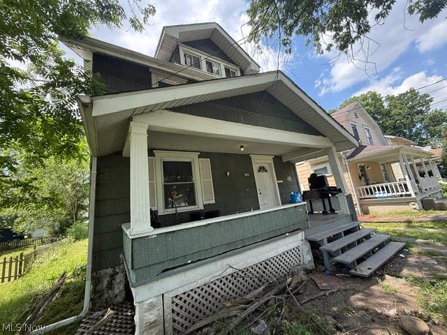 Photo of 1815 Roosevelt Avenue NE, Canton, OH 44705 (MLS # 5218117)