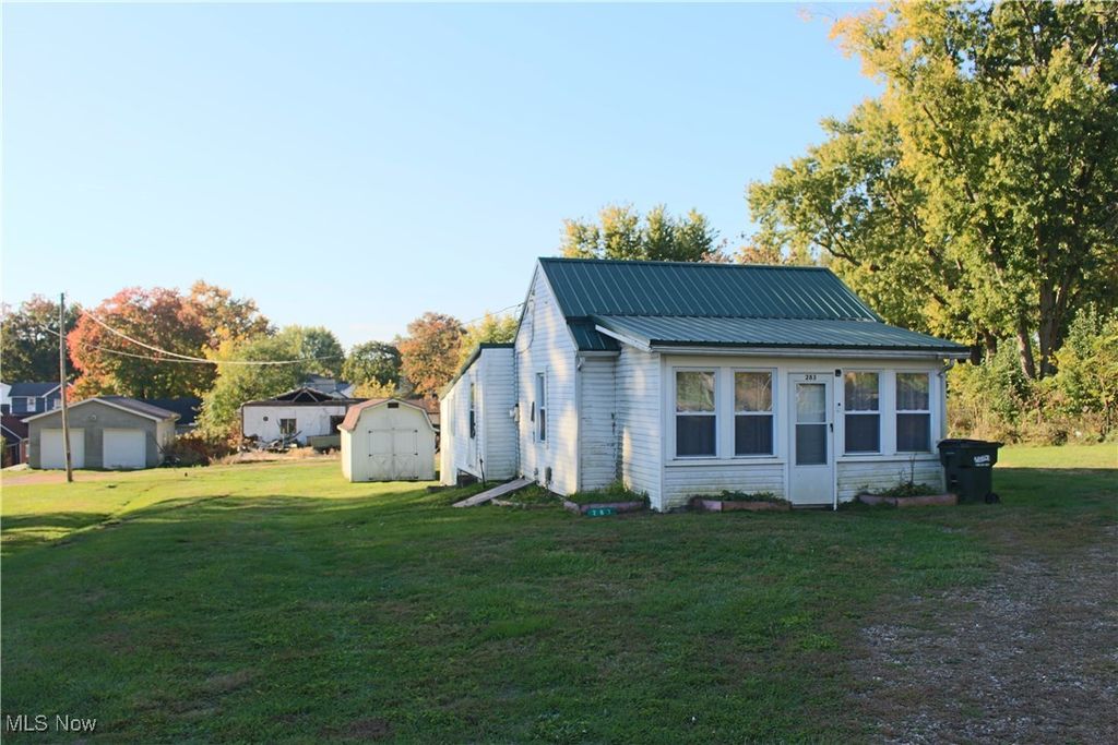 Photo of 283 E Wood Street, Shreve, OH 44676 (MLS # 5165781)