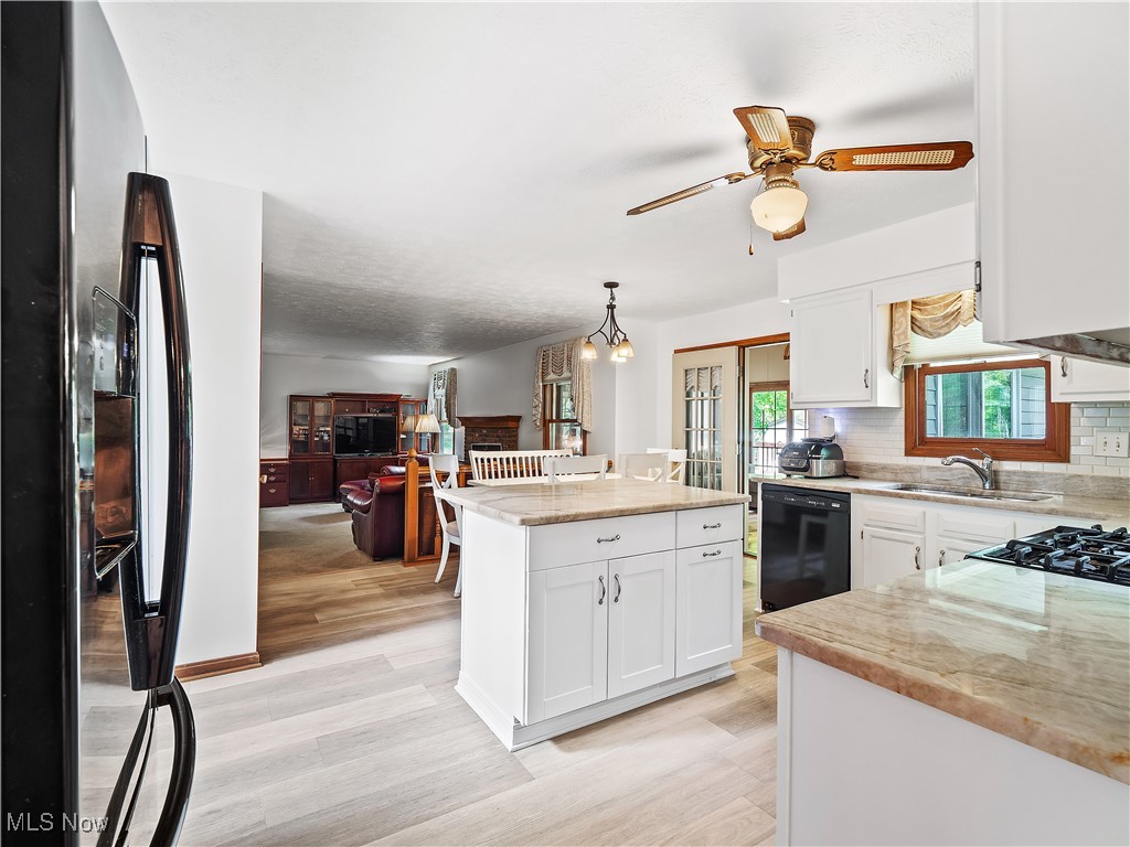 21428 Montclare Boulevard, Strongsville, Ohio image 13