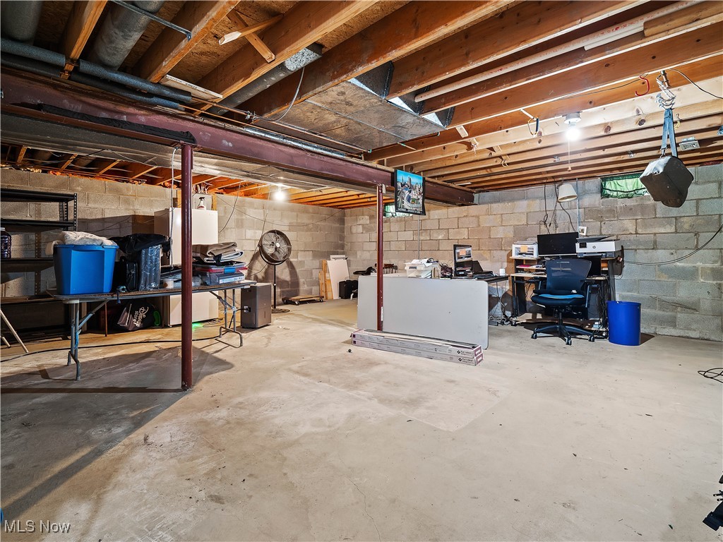 21428 Montclare Boulevard, Strongsville, Ohio image 33