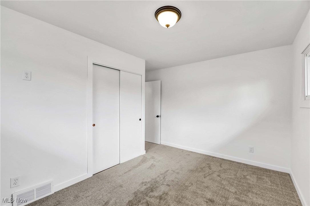 7252 Oakwood Road, Parma, Ohio image 21