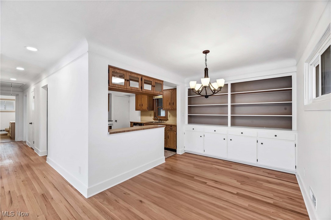 7252 Oakwood Road, Parma, Ohio image 3