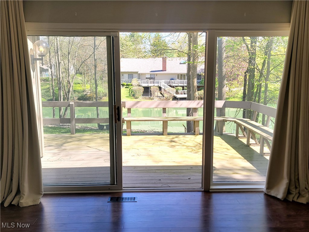 325 Inwood Trail, Aurora, Ohio image 13