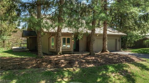325 Inwood Trail, Aurora, OH 44202 - MLS#: 5100941