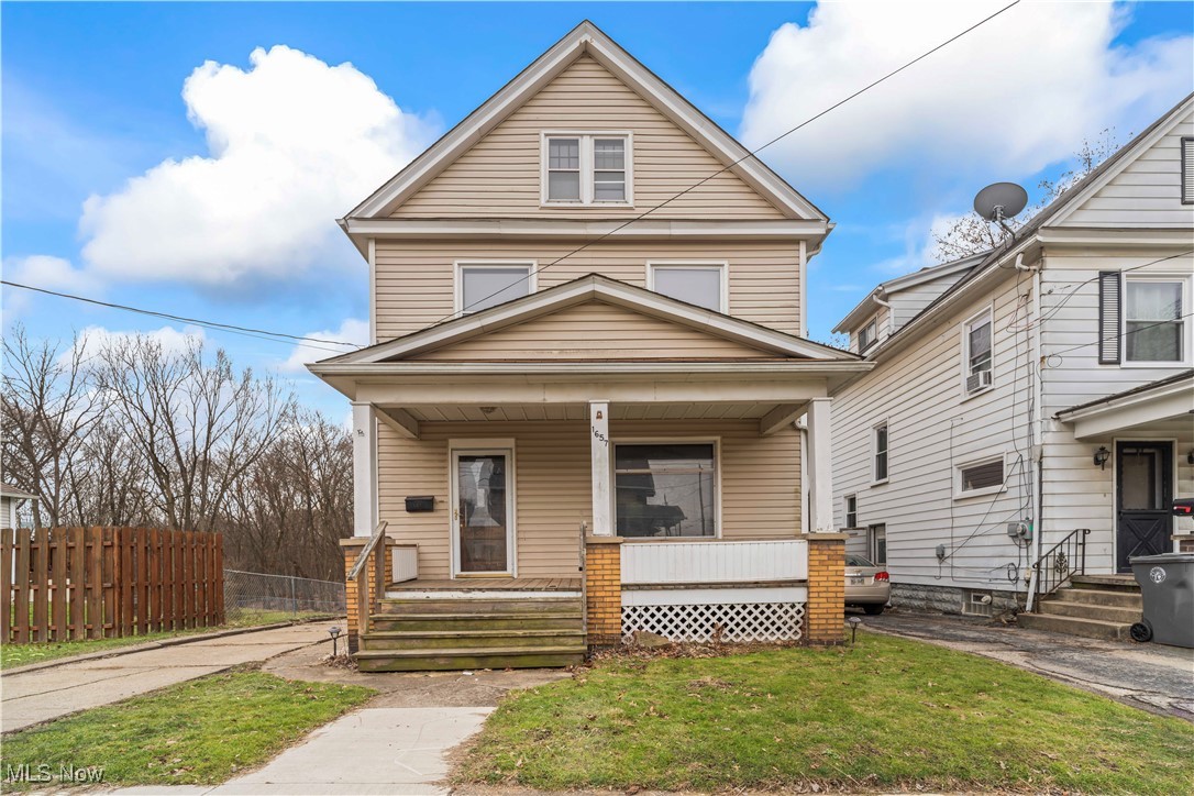 1657 Mayfield Avenue, Youngstown, Ohio image 1