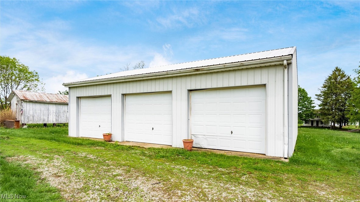 8045 Old Town Road, East Fultonham, Ohio image 20
