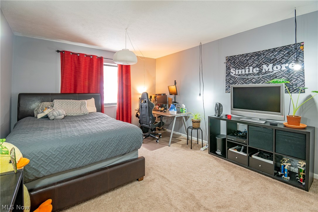 Silver Valley Condo - Residential