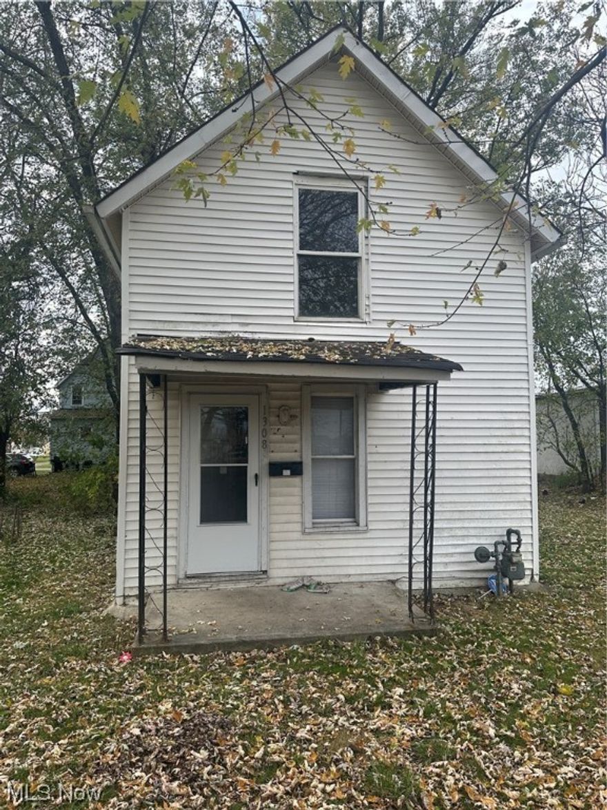 Are you looking to add to your portfolio? Then this is the opportunity for you! This home is being sold as-is