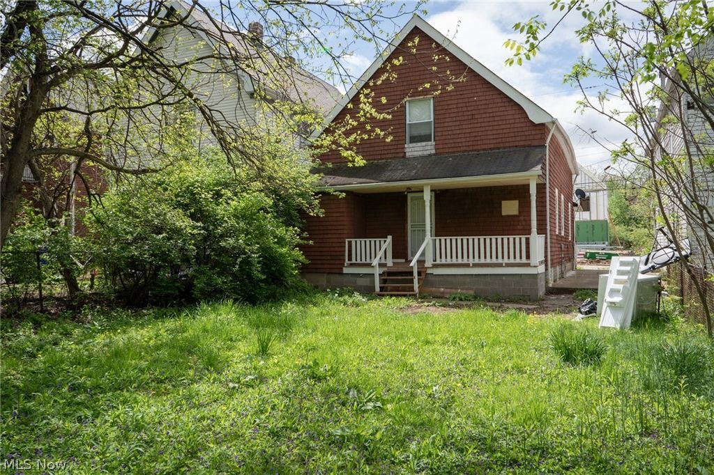 Photo of 10209 Elwell Avenue, Cleveland, OH 44104 (MLS # 5206008)