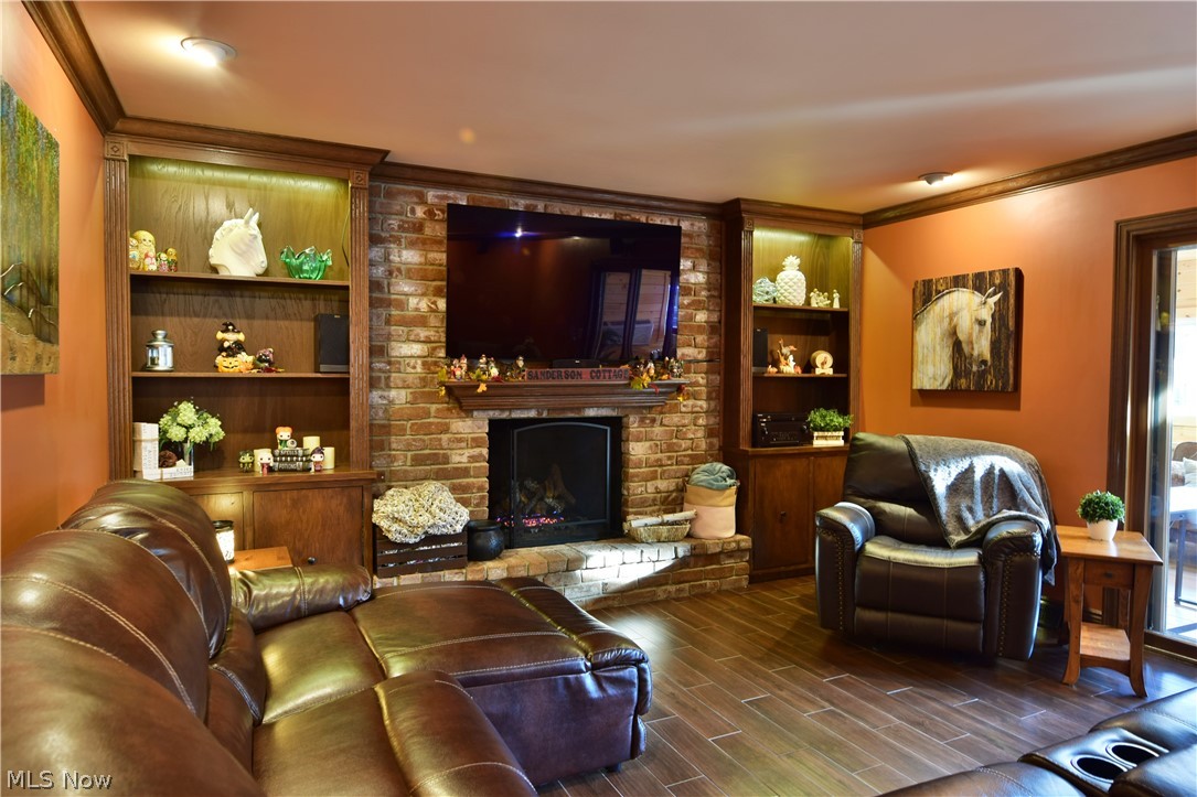 Four Seasons - Residential