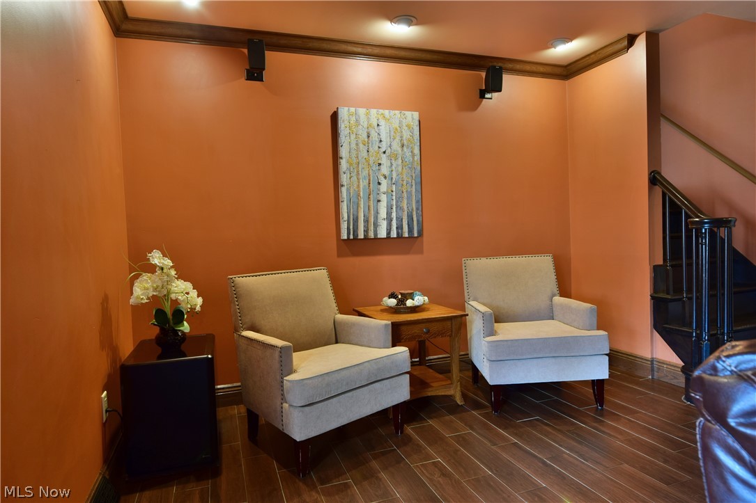 Four Seasons - Residential