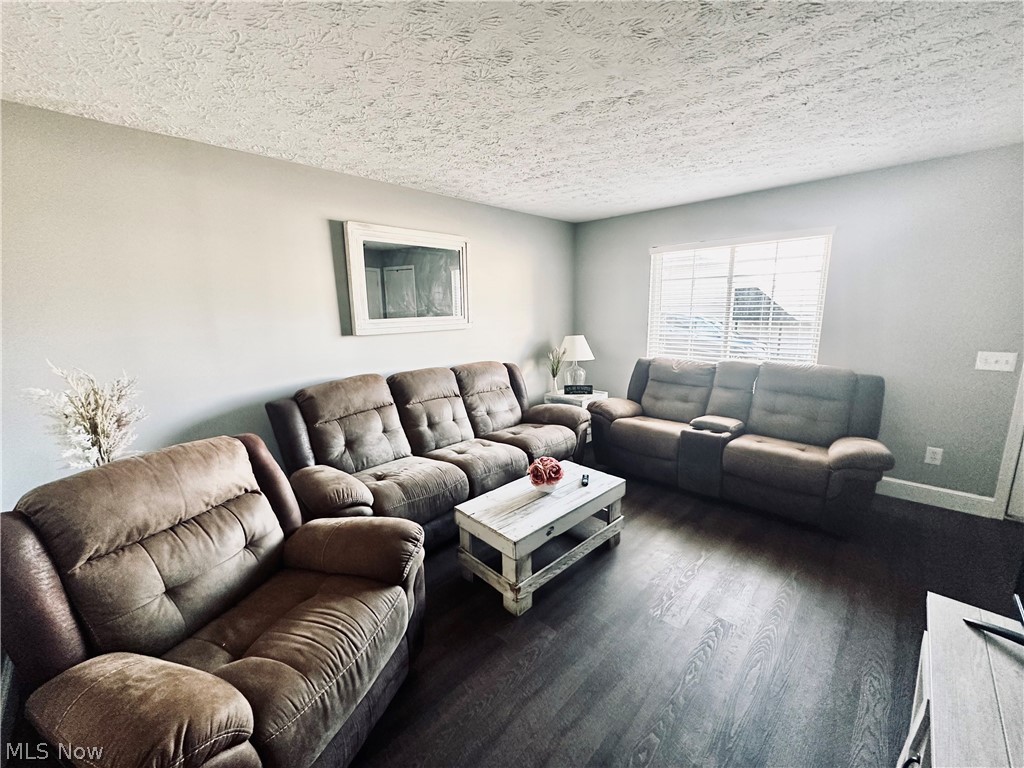 Lakes/Brittany Pointe 08 - Residential