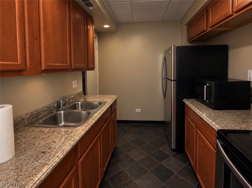 19015 Van Aken Boulevard 314