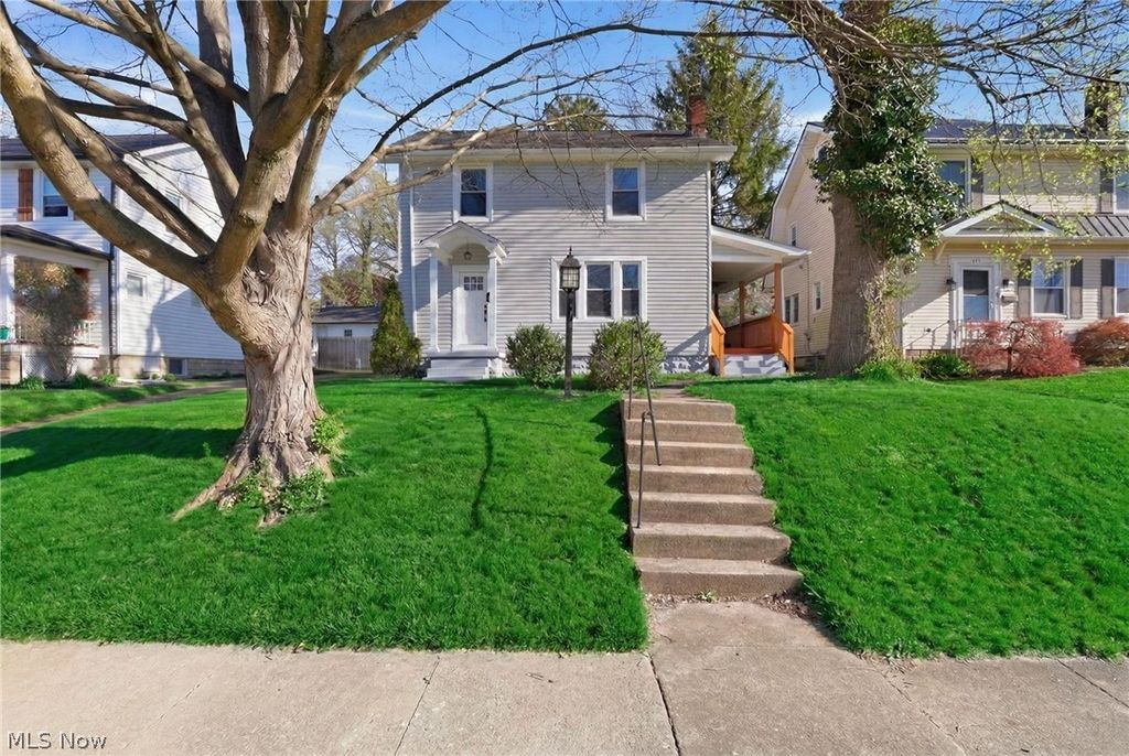 Photo of 637 Lenox Avenue, Zanesville, OH 43701 (MLS # 5196731)