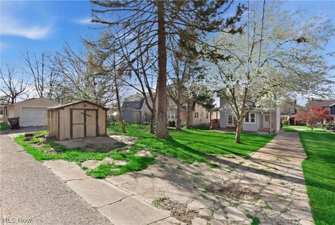 Tiny photo for 637 Lenox Avenue, Zanesville, OH 43701 (MLS # 5196731)