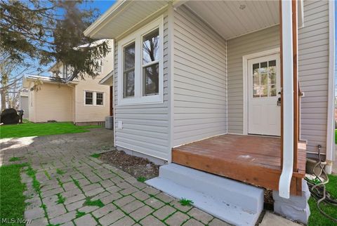 Tiny photo for 637 Lenox Avenue, Zanesville, OH 43701 (MLS # 5196731)