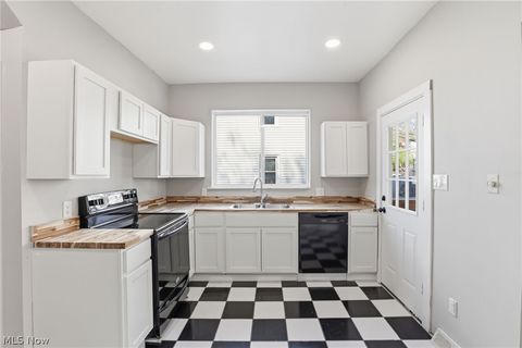 Tiny photo for 637 Lenox Avenue, Zanesville, OH 43701 (MLS # 5196731)