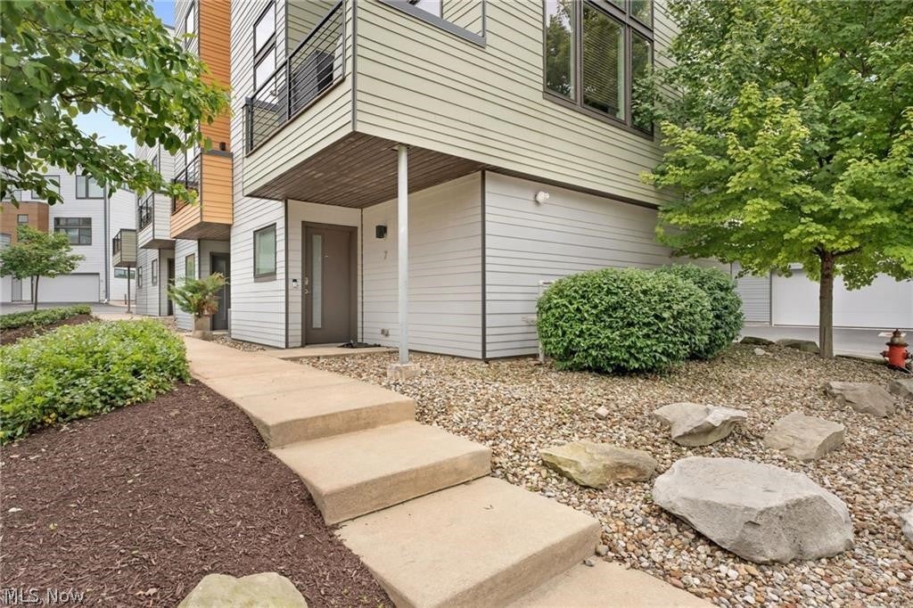 18875 Riversouth Terrace 7