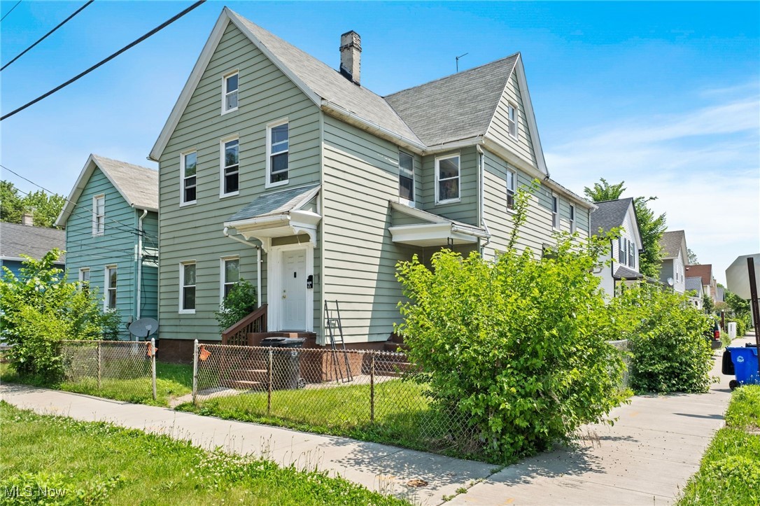 2763 W 32nd Street