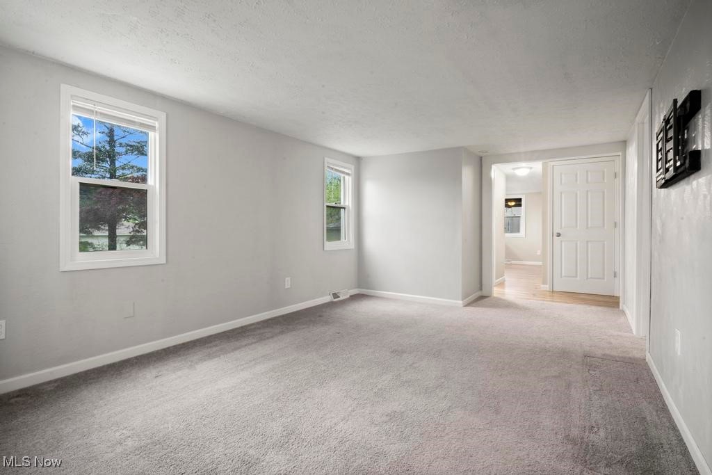 5331 Ridgewood Street, Lorain, Ohio image 4