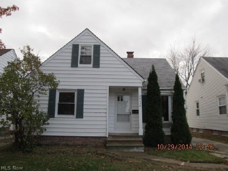 Good solid house needs some work, no copper plumbing. Full bath in basement. The property is eligible under the Freddie Mac First Look Initiative until 11/29/2014. It is an owner occupied buyer first chance to buy program. The seller is willing to give up to $500 toward an owner occupied buyers choice of home warranty.
