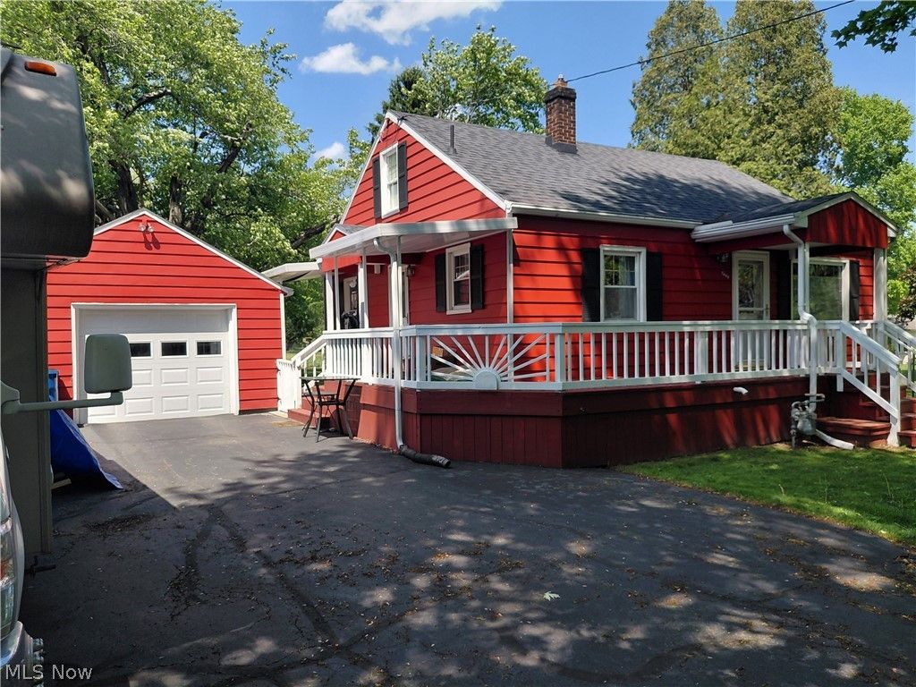 Photo of 7489 Van Ness Avenue, Hubbard, OH 44425 (MLS # 5211719)
