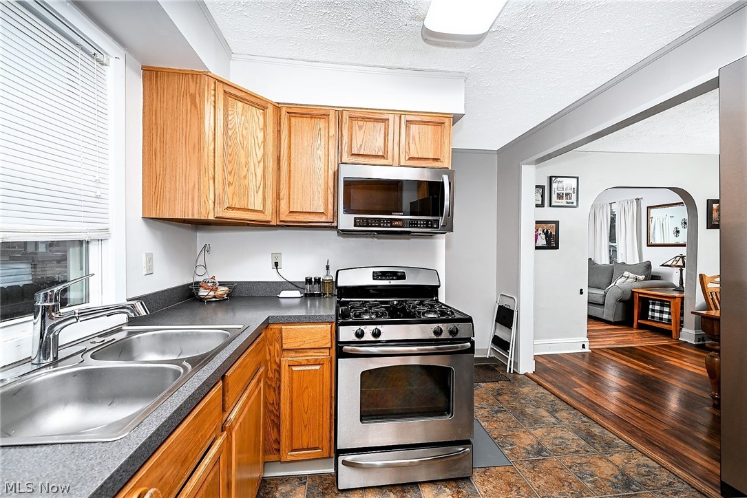 Moores N Barb - Residential