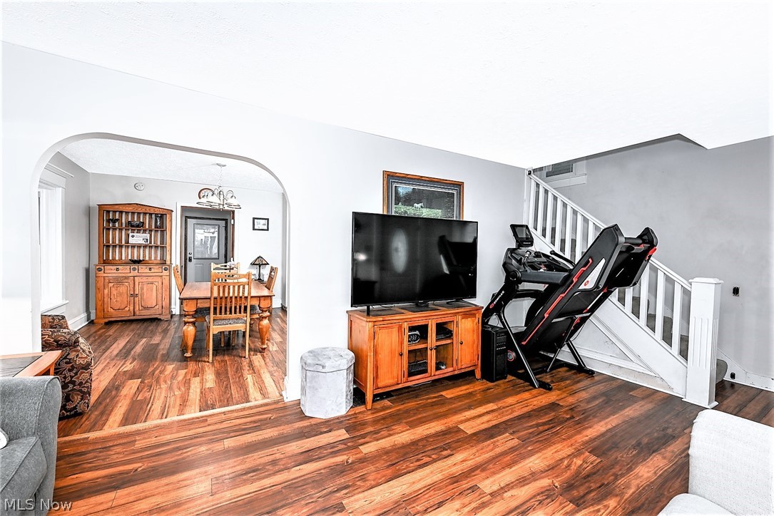 Moores N Barb - Residential