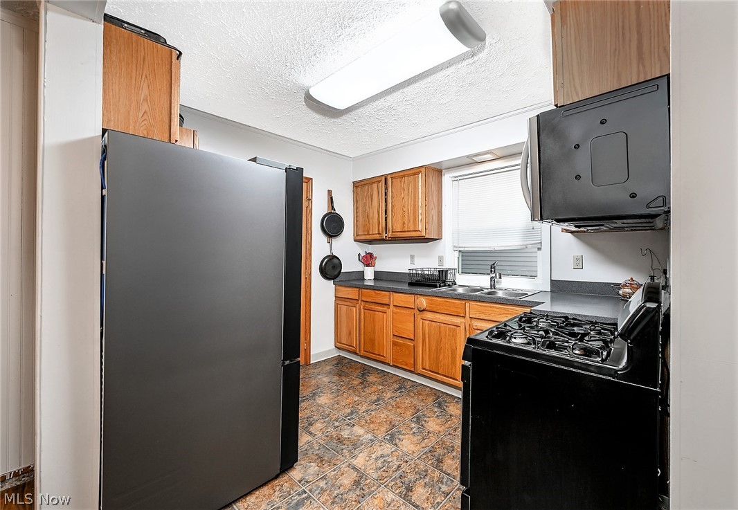 Moores N Barb - Residential