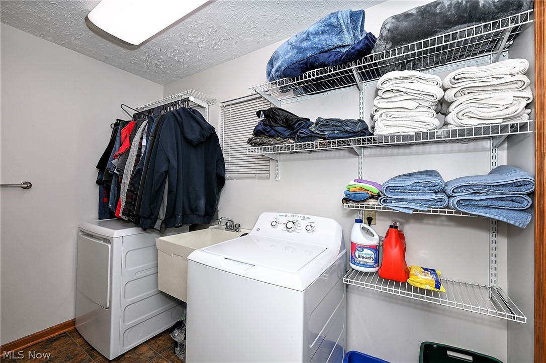 Moores N Barb - Residential