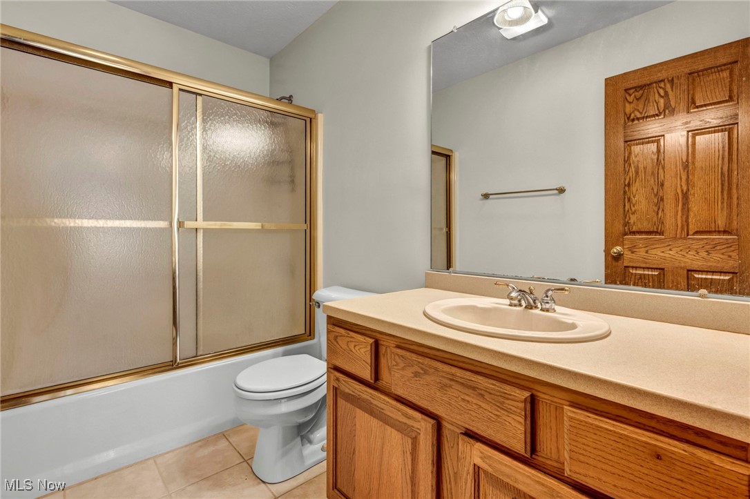 8271 Sheltered Cove, Mentor, Ohio image 26